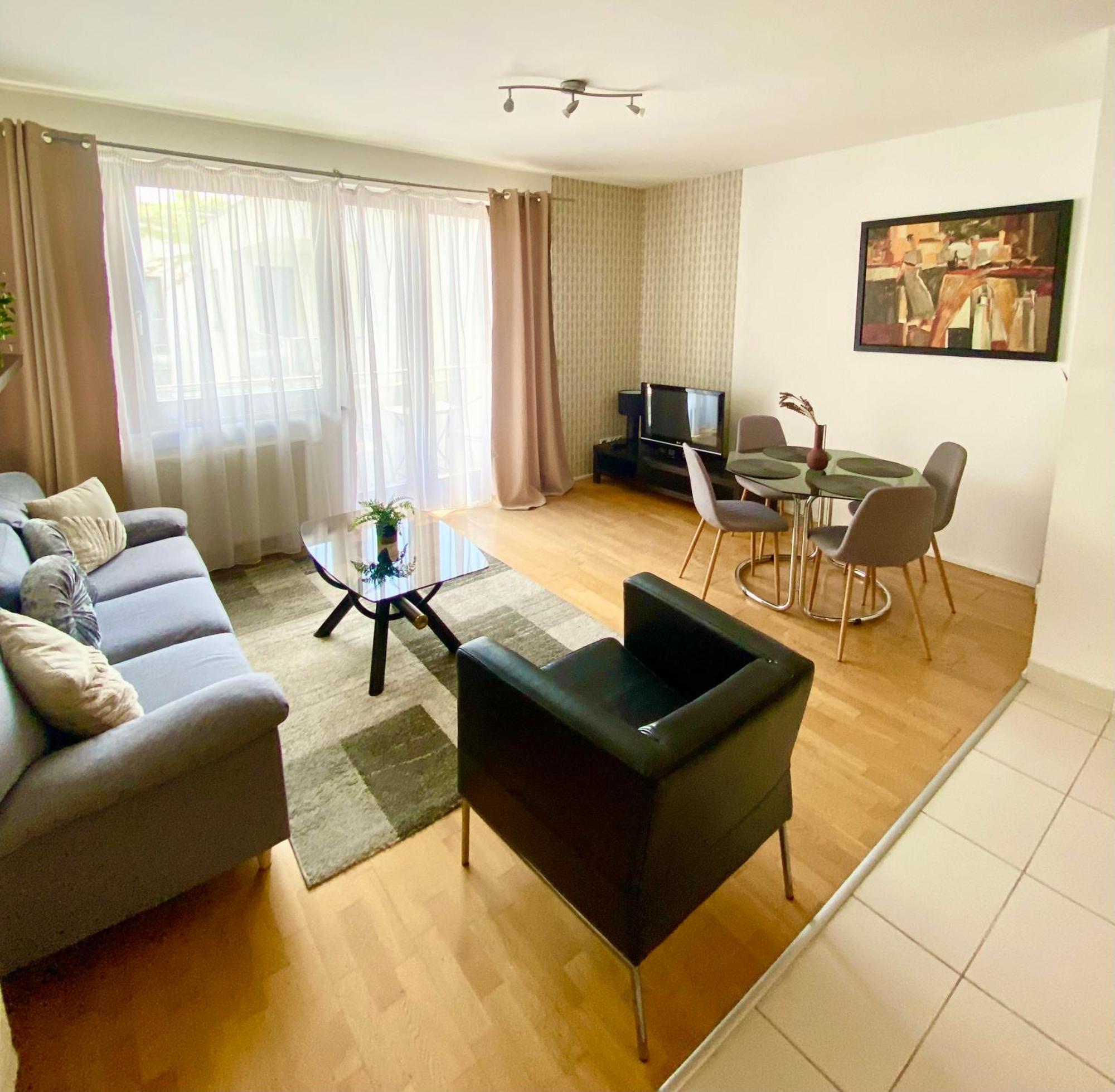 Quality Point 0-24 Reception Hotel apartamentowy 4*