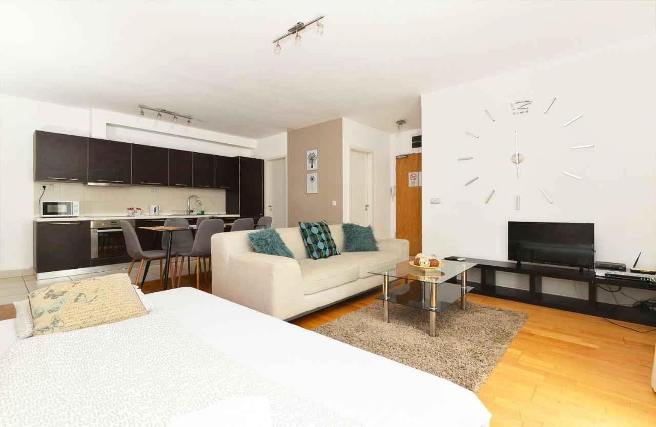 Hotel apartamentowy Quality Point 0-24 Reception Budapeszt