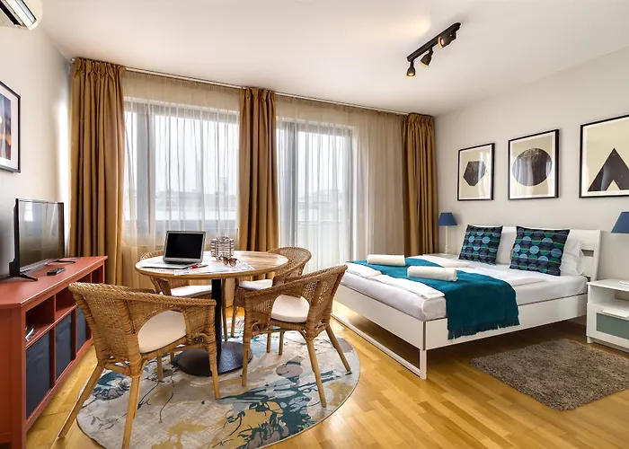 Quality Point Apartments 0-24 Reception