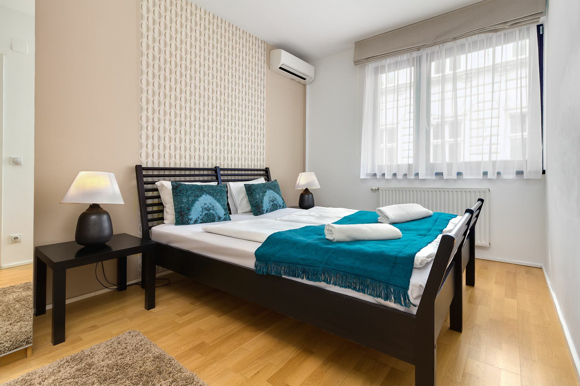 Quality Point 0-24 Reception Appart hôtel 4*